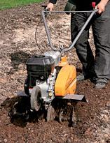 Обработка почвы для газона мотоблоком. Шаг 3