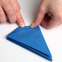 Синий дракончик из бумаги. Оригами. Шаг 14