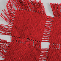 Новогодние красные салфетки с мережкой и золотым шнуром. Шаг 5