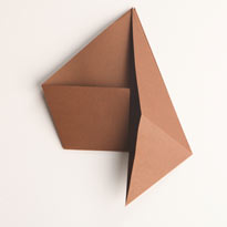 Собака оригами. Как сложить из бумаги терьера. Шаг 5