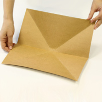 Граненая подарочная коробочка своими руками: оригами. Шаг 1