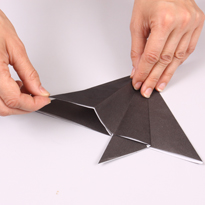 Хэллоуин своими руками: Летучая мышь оригами. Шаг 4