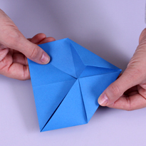 Летящий голубь. Оригами. Шаг 3
